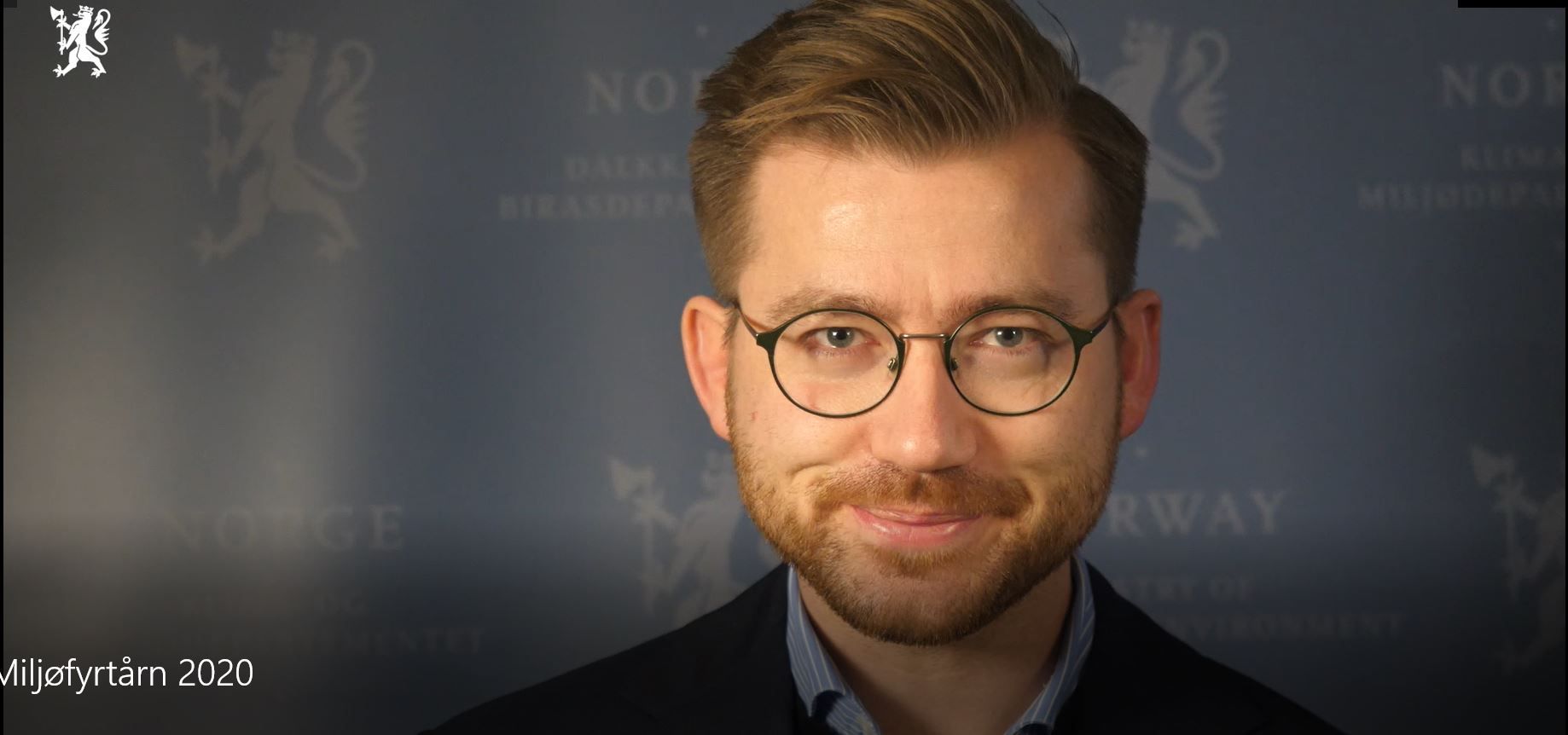 Portrettbilde av klima- og miljøminister Sveinung Rotevatn