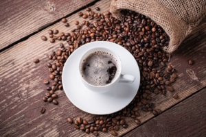 Kaffekopp og kaffebønner