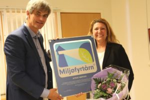 Bypost mottar Miljofytarn-diplomet av ordfører
